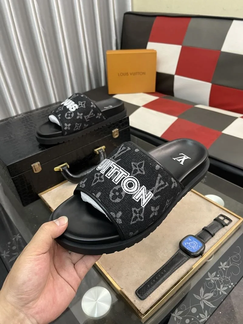WellDesigned Louis Vuitton Slippers 32616