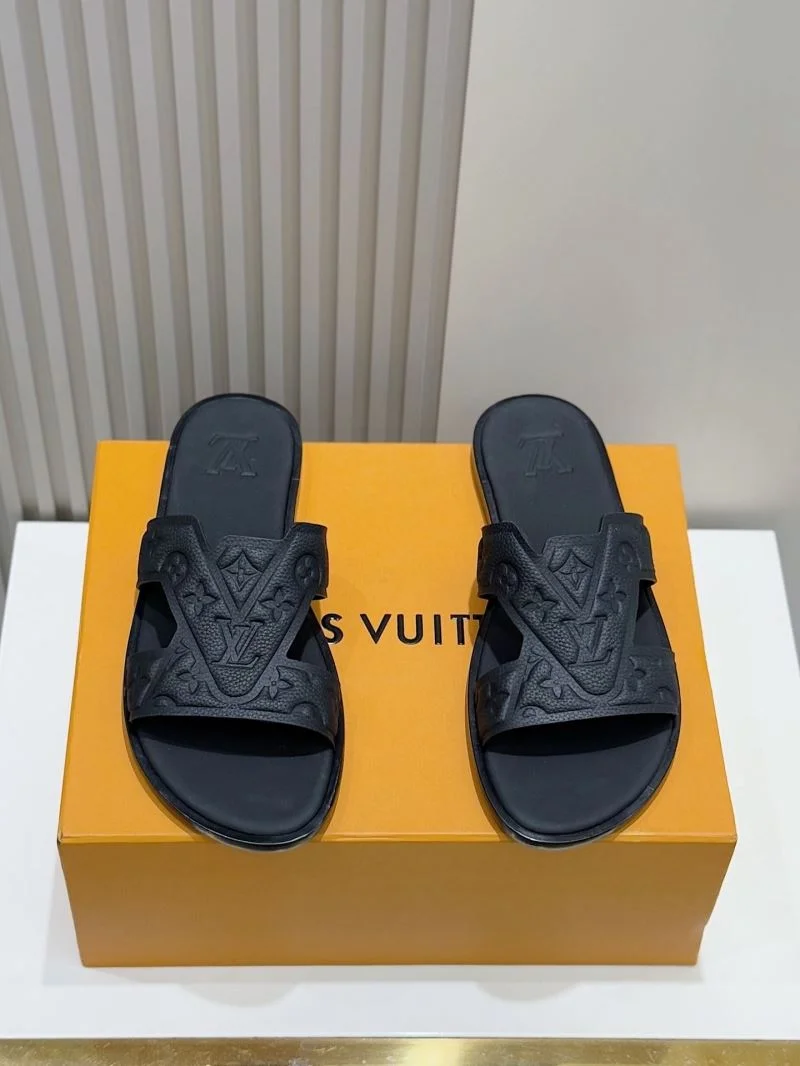 Modern Louis Vuitton Slippers 32602
