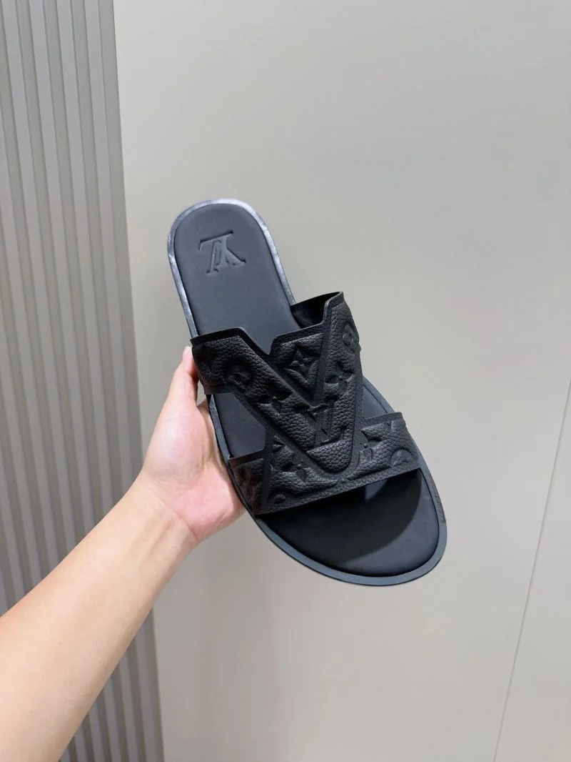 Modern Louis Vuitton Slippers 32602