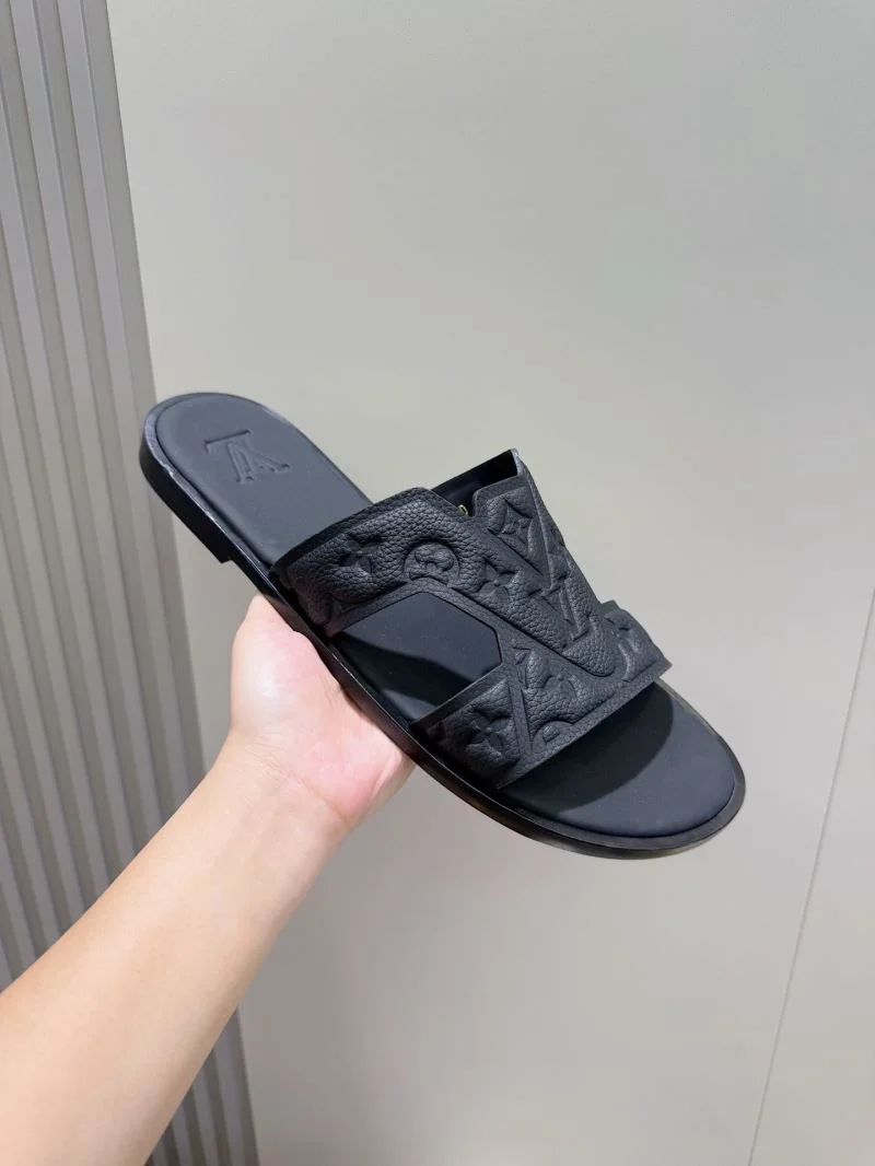 Modern Louis Vuitton Slippers 32602