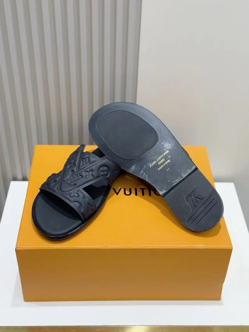 Modern Louis Vuitton Slippers 32602