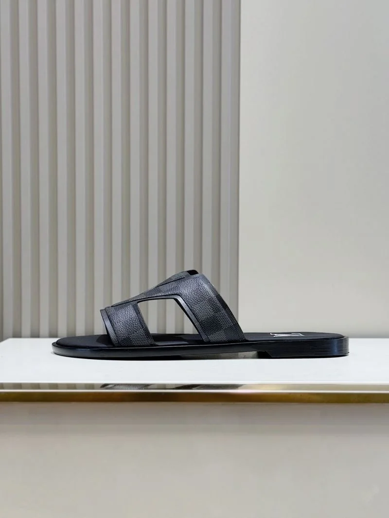 Vibrant Louis Vuitton Slippers 32596