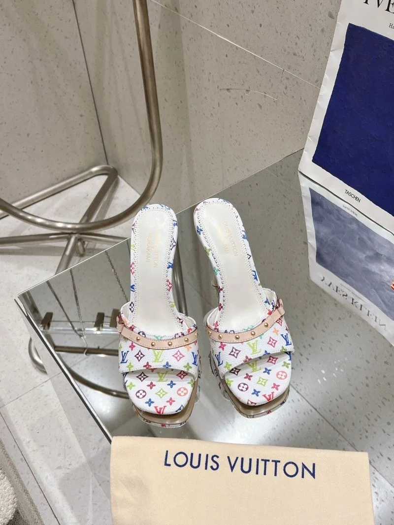 Classic Louis Vuitton Slippers 33297