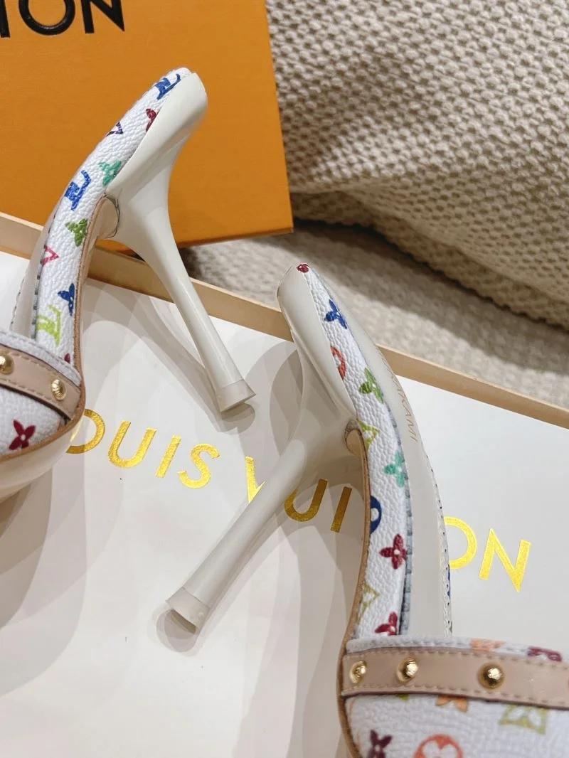 Classic Louis Vuitton Slippers 33297