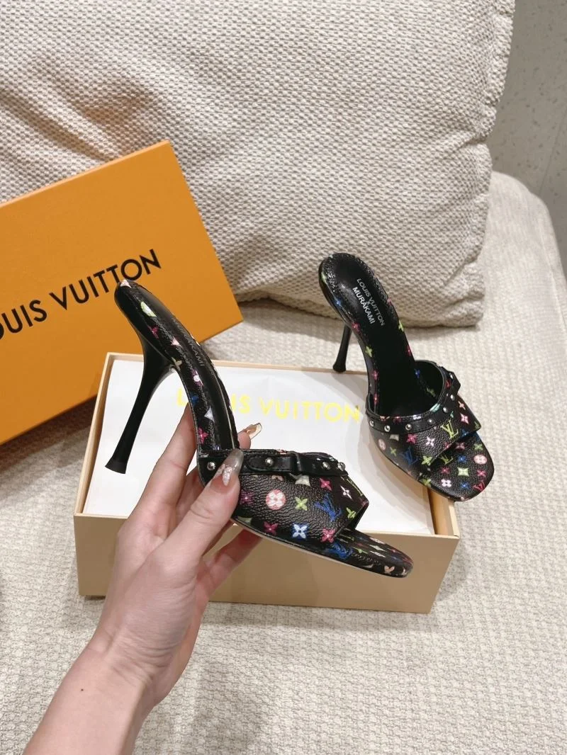 Modern Louis Vuitton Slippers 33306