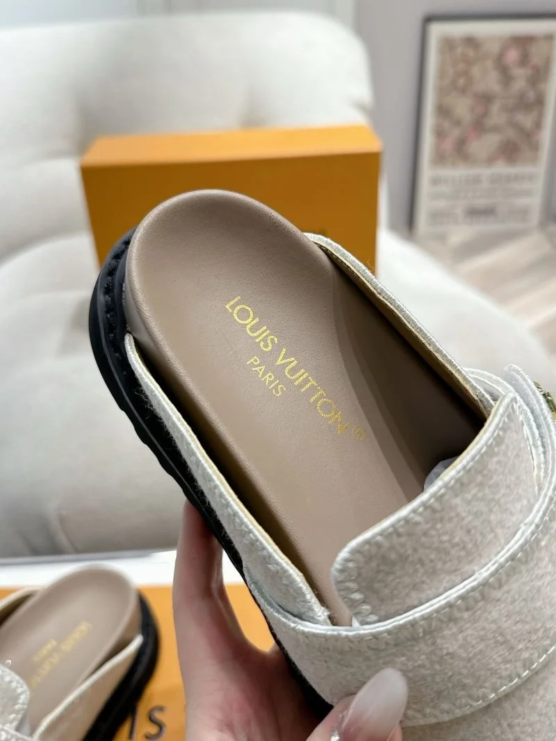 Louis Vuitton Slippers RelaxedFit 33314