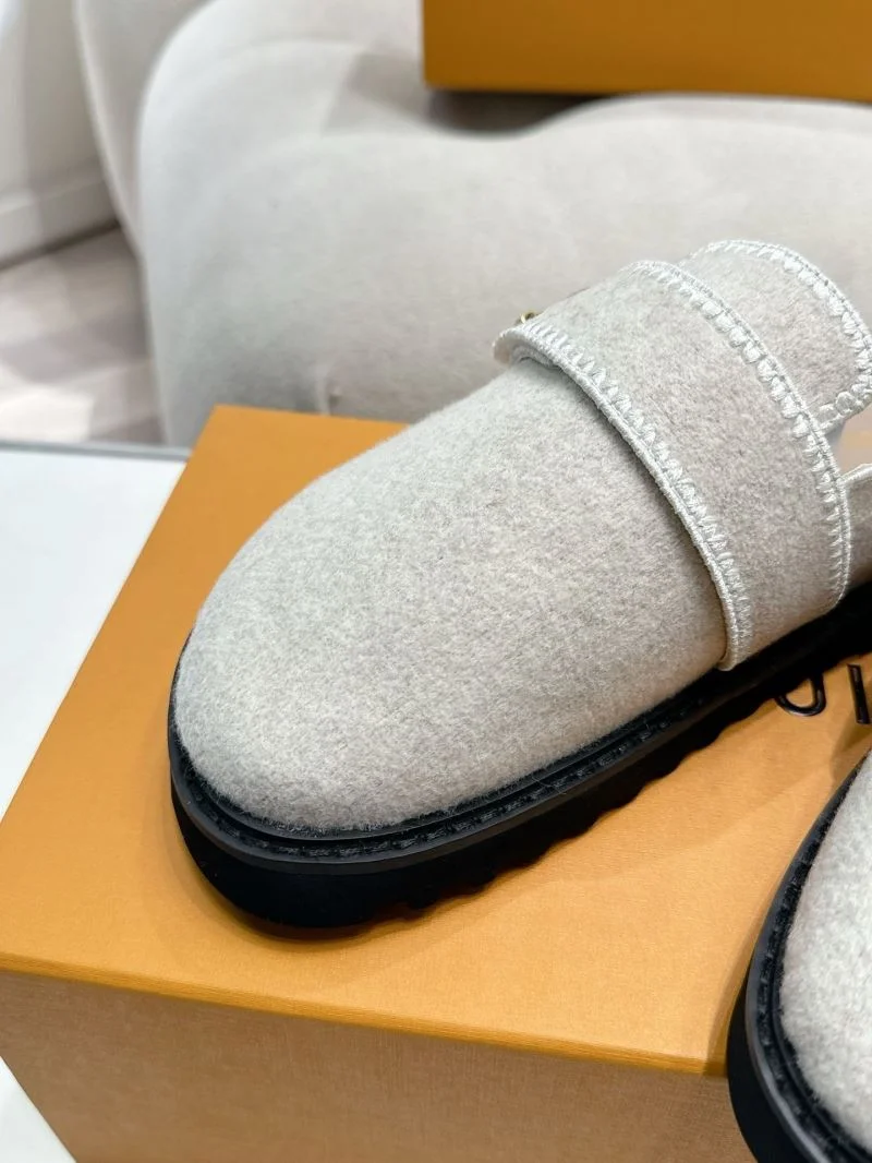 Louis Vuitton Slippers RelaxedFit 33314