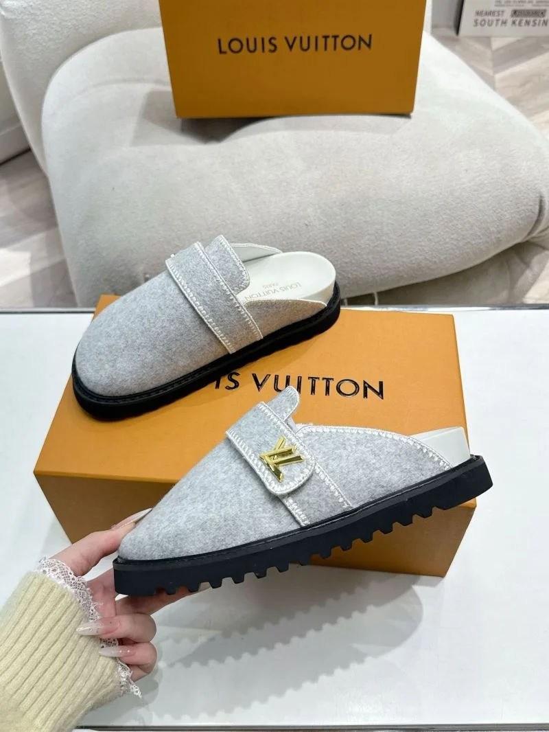 Compact Louis Vuitton Slippers 33309