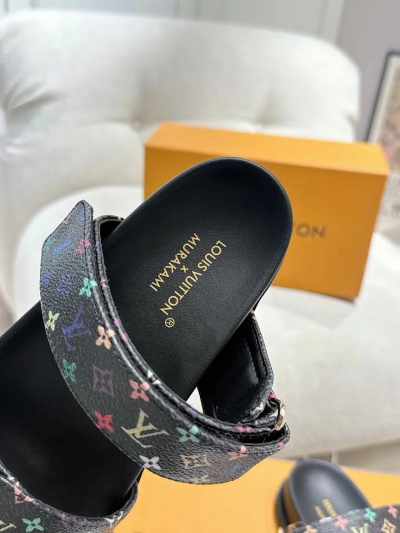 Stylish Louis Vuitton Slippers 33307