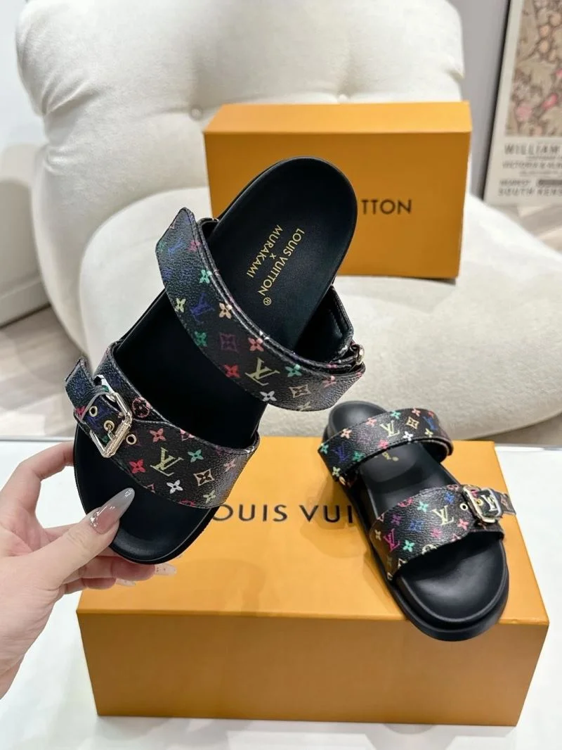 Stylish Louis Vuitton Slippers 33307