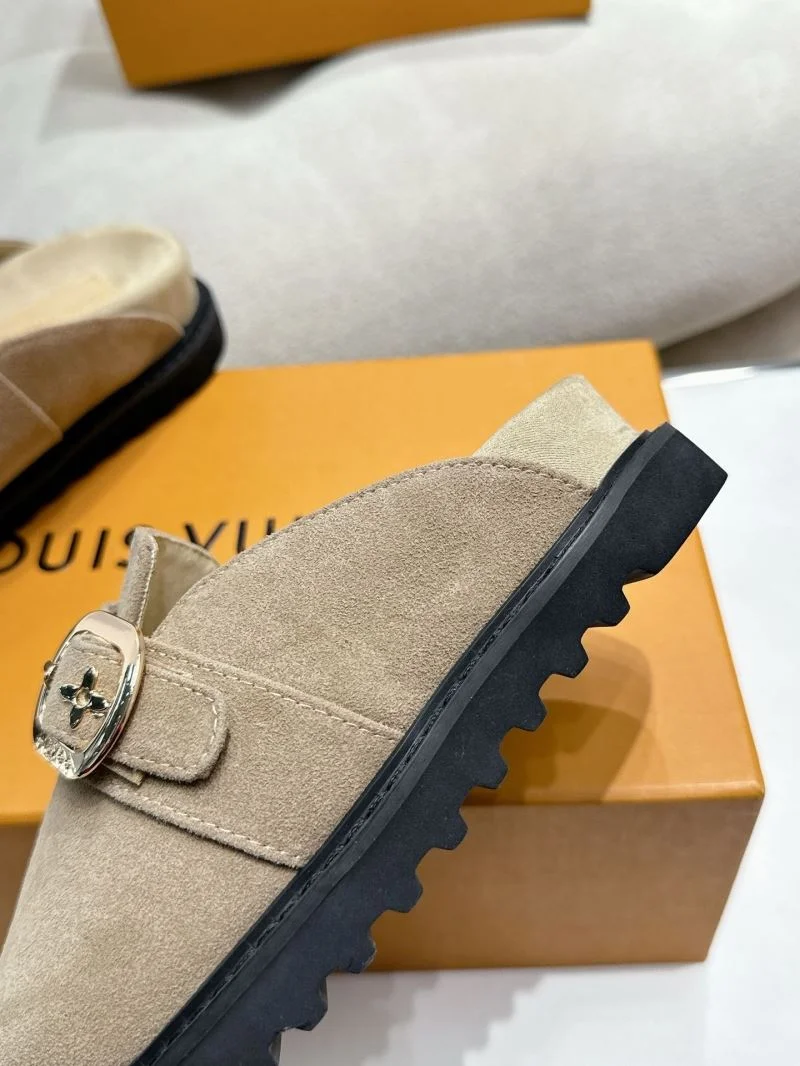 Louis Vuitton Slippers Unique 33300