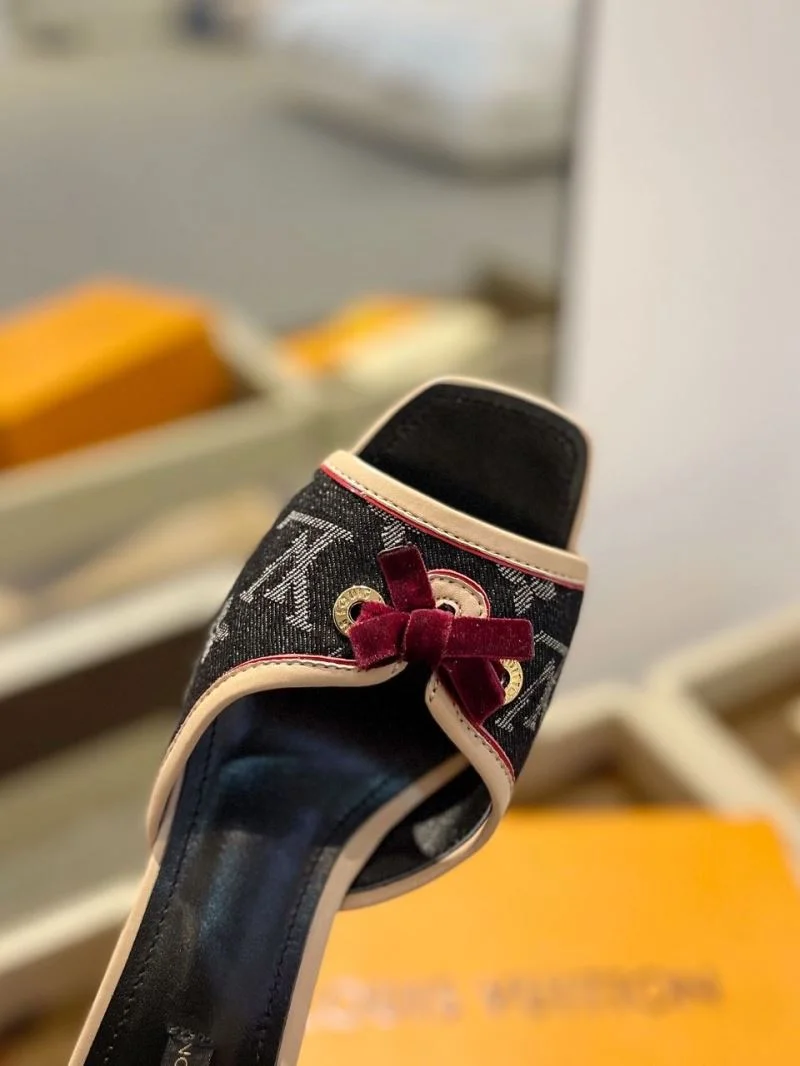 Louis Vuitton Slippers MultiPurpose 33281
