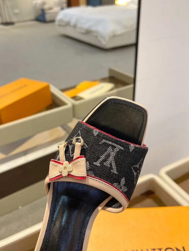 Louis Vuitton Slippers Flexible 33293