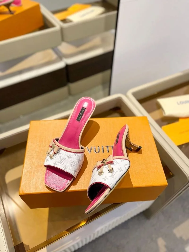 Supportive Louis Vuitton Slippers 33280