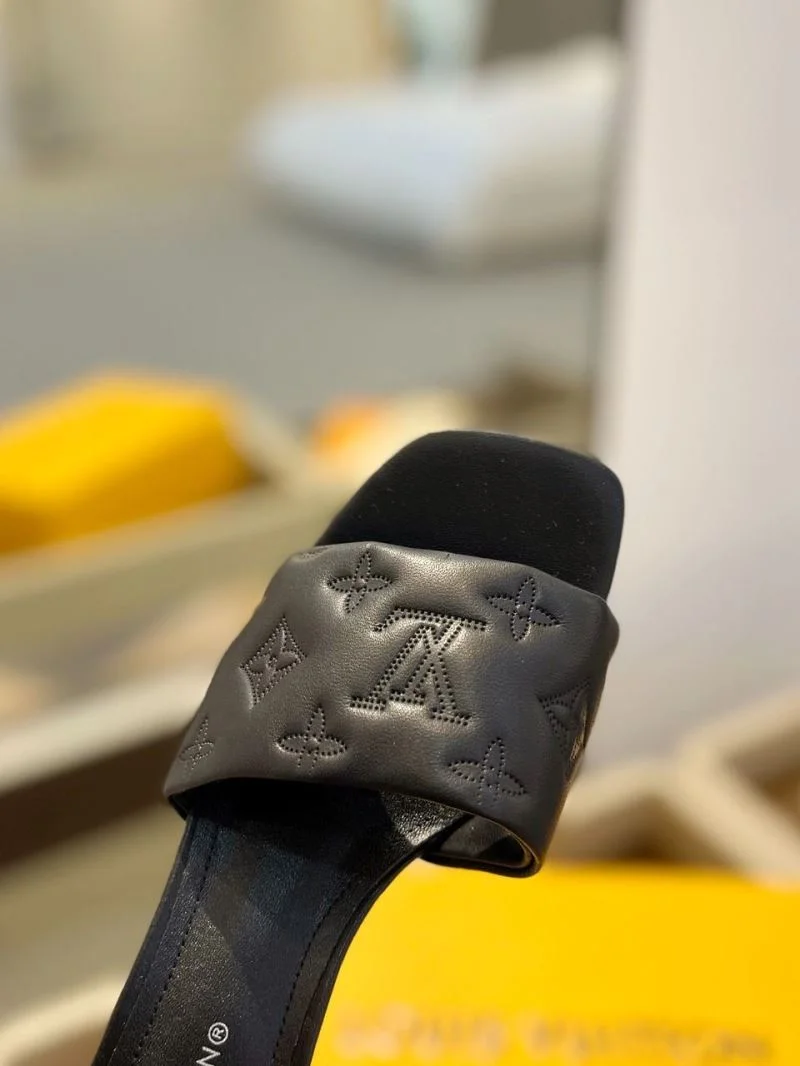 Louis Vuitton Slippers EasyCare 33274