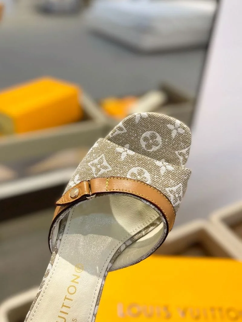 GoodFit Louis Vuitton Slippers 33273