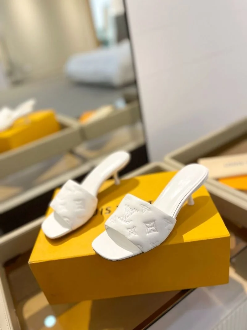 QuickDry Louis Vuitton Slippers 33272