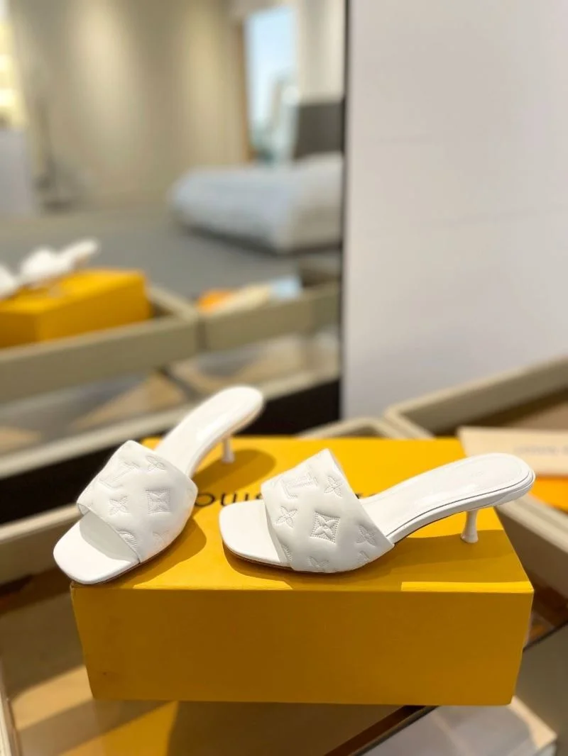 QuickDry Louis Vuitton Slippers 33272