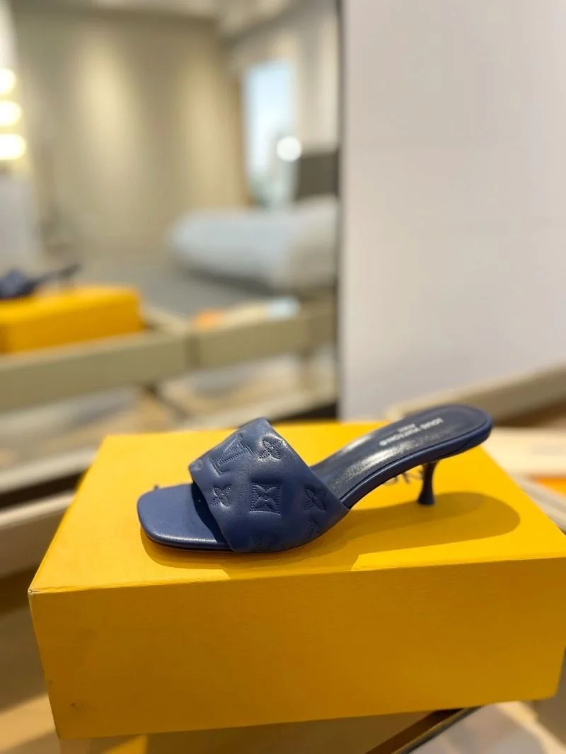 Popular Louis Vuitton Slippers 33257