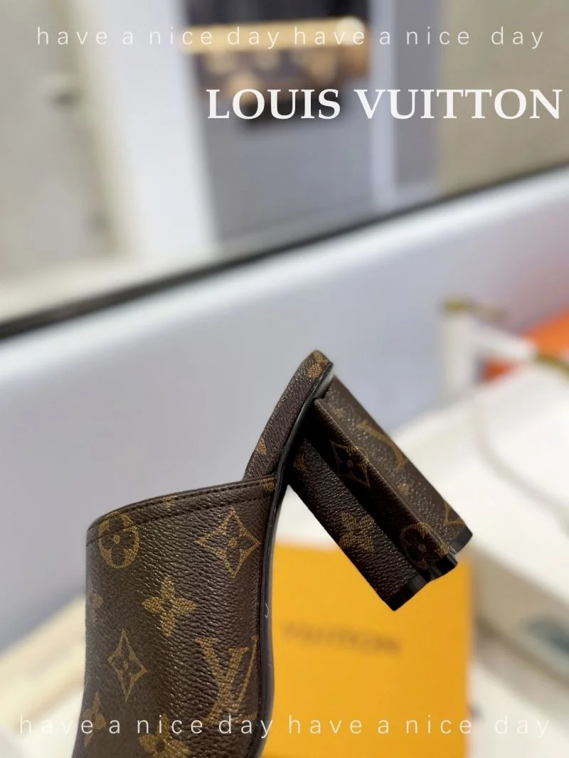 Louis Vuitton Slippers Stylish 33271