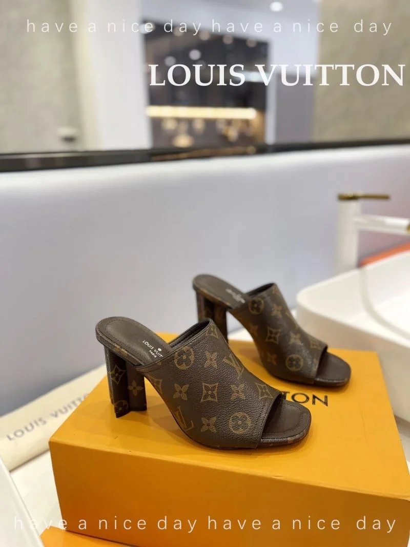 Louis Vuitton Slippers Stylish 33271
