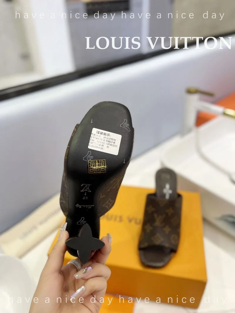 Louis Vuitton Slippers Stylish 33271
