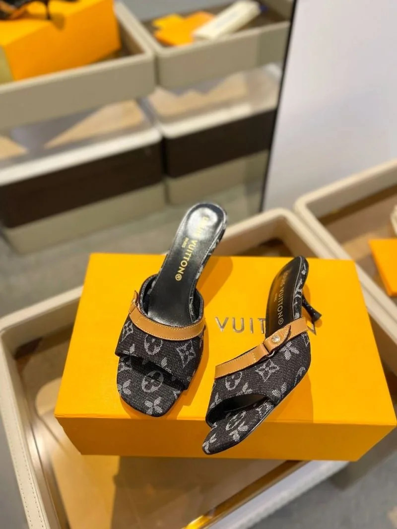 ZipUp Louis Vuitton Slippers 33238
