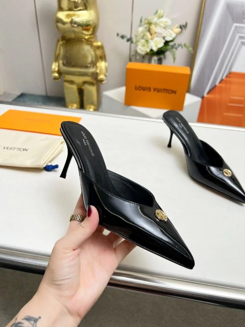 Louis Vuitton Slippers Sustainable 33244