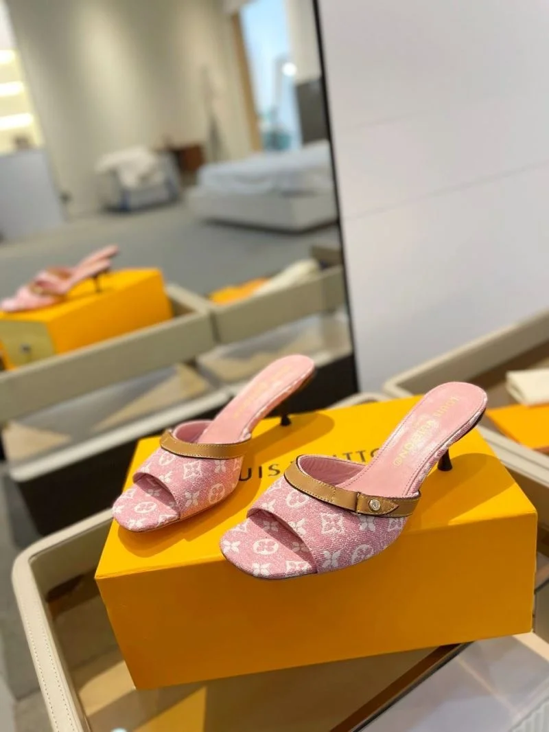 Packable Louis Vuitton Slippers 33248
