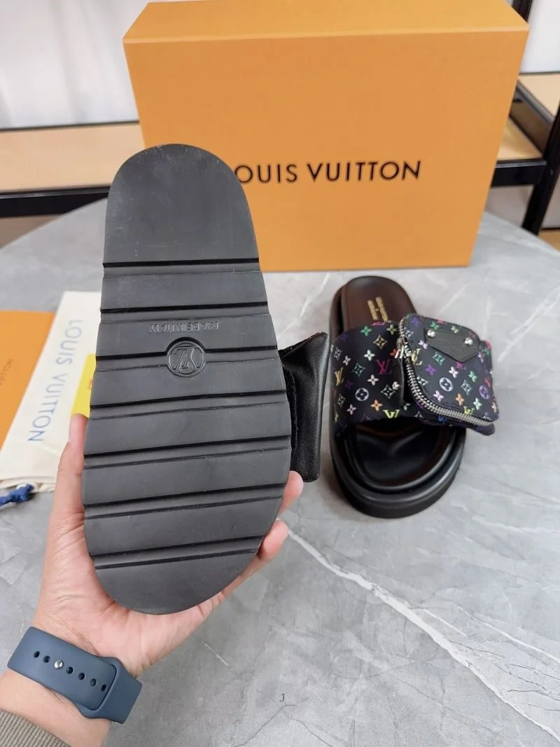 Louis Vuitton Slippers Refined 31159