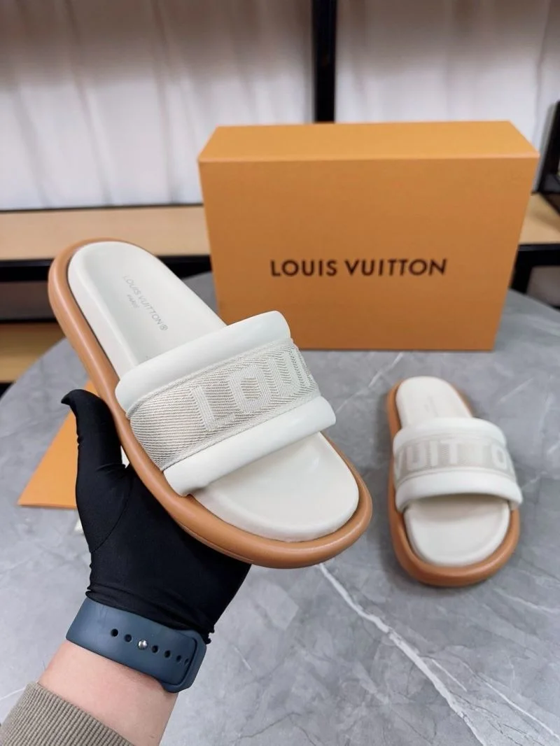 Louis Vuitton Slippers DailyWear 31148