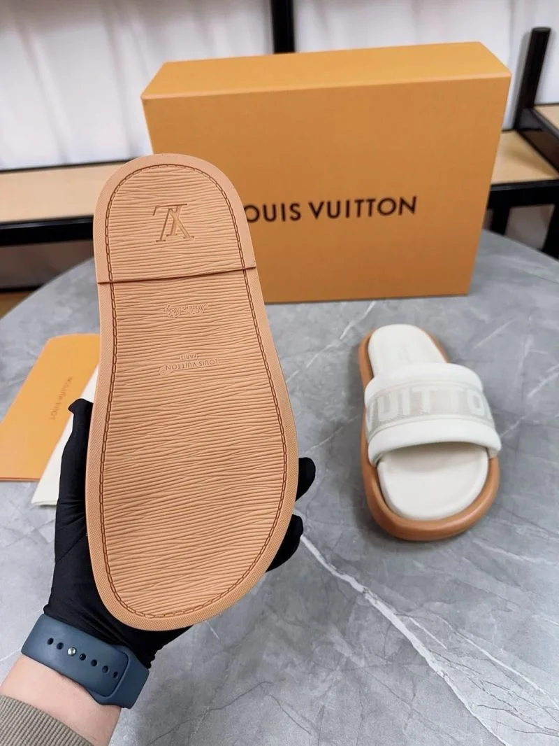 Louis Vuitton Slippers DailyWear 31148