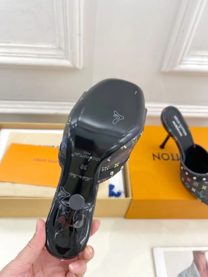 Louis Vuitton Slippers Soft 31130