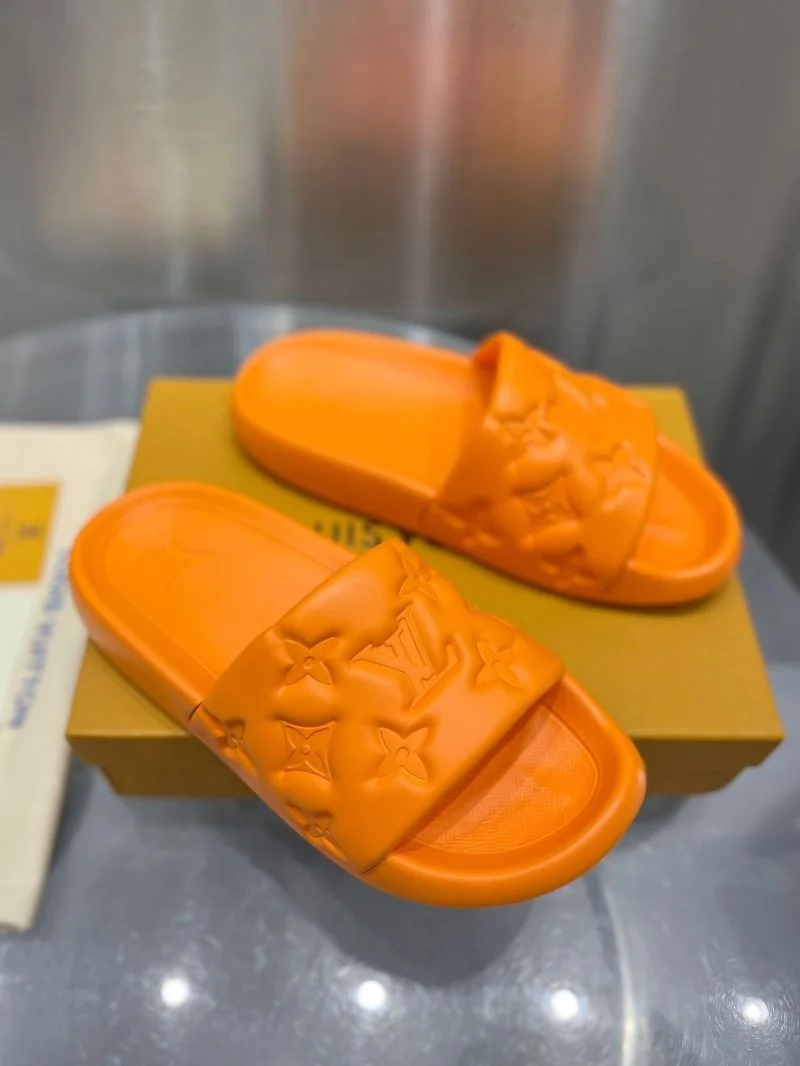 SmoothTexture Louis Vuitton Slippers 31118