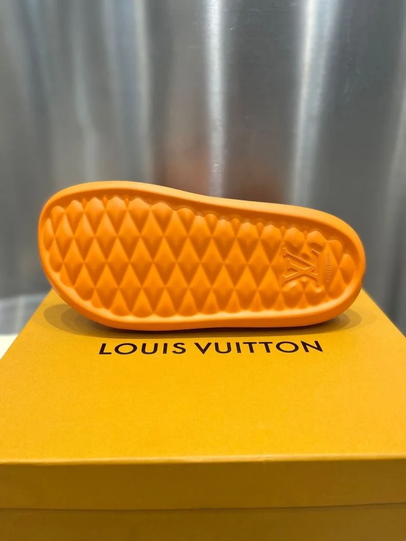 SmoothTexture Louis Vuitton Slippers 31118