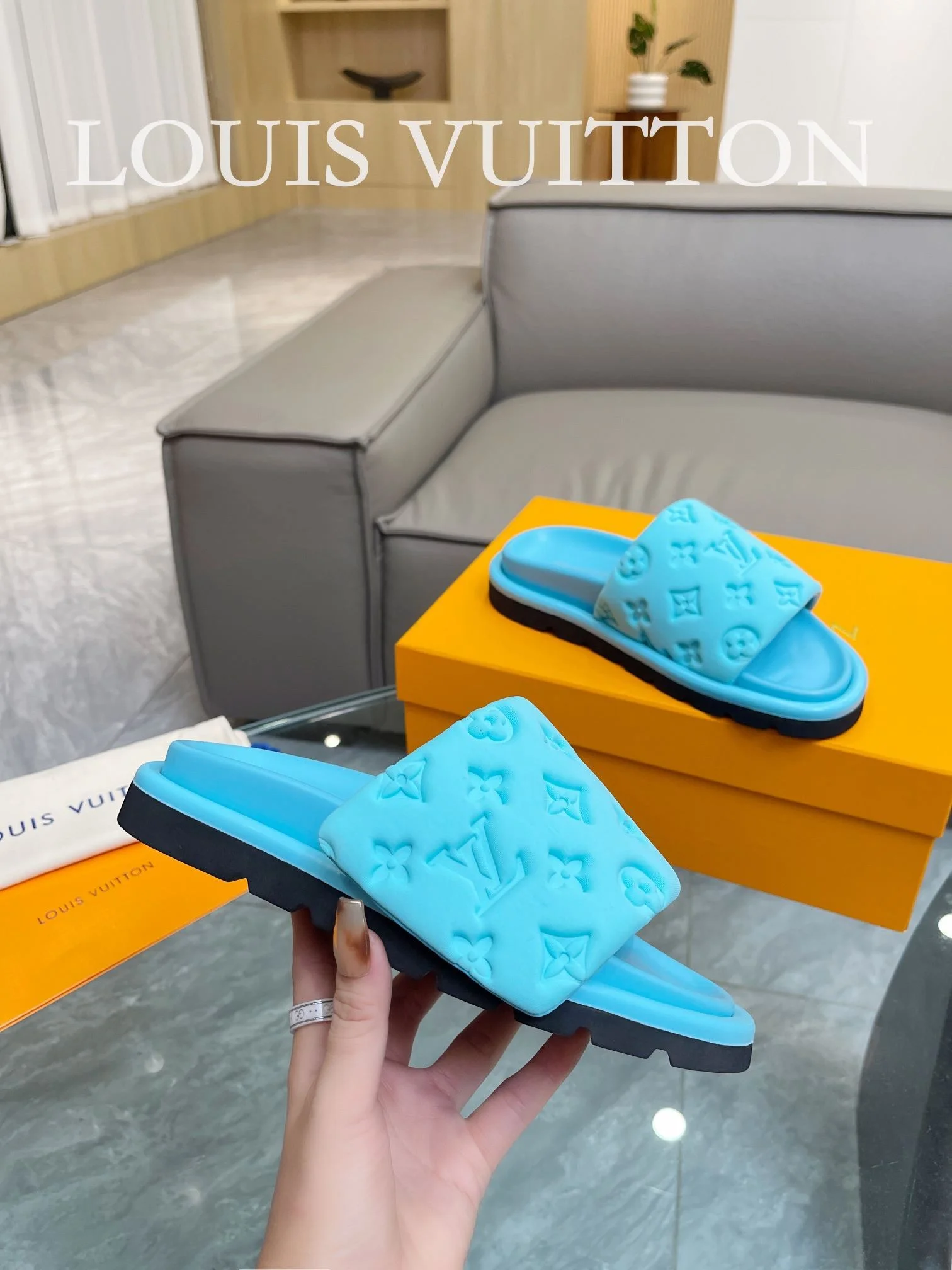 Louis Vuitton Slippers SportInspired 31125