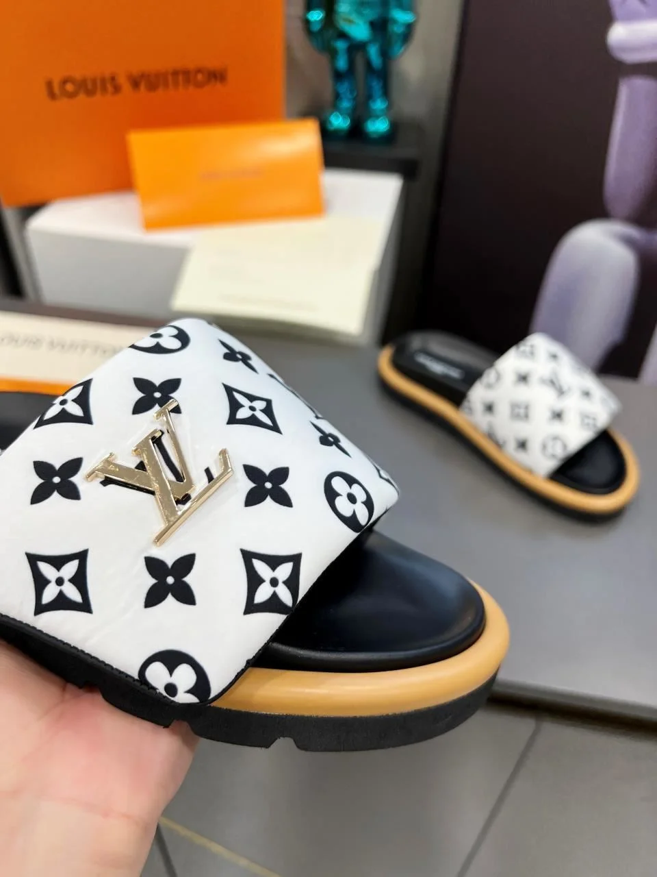 Louis Vuitton Slippers GoodFit 31142