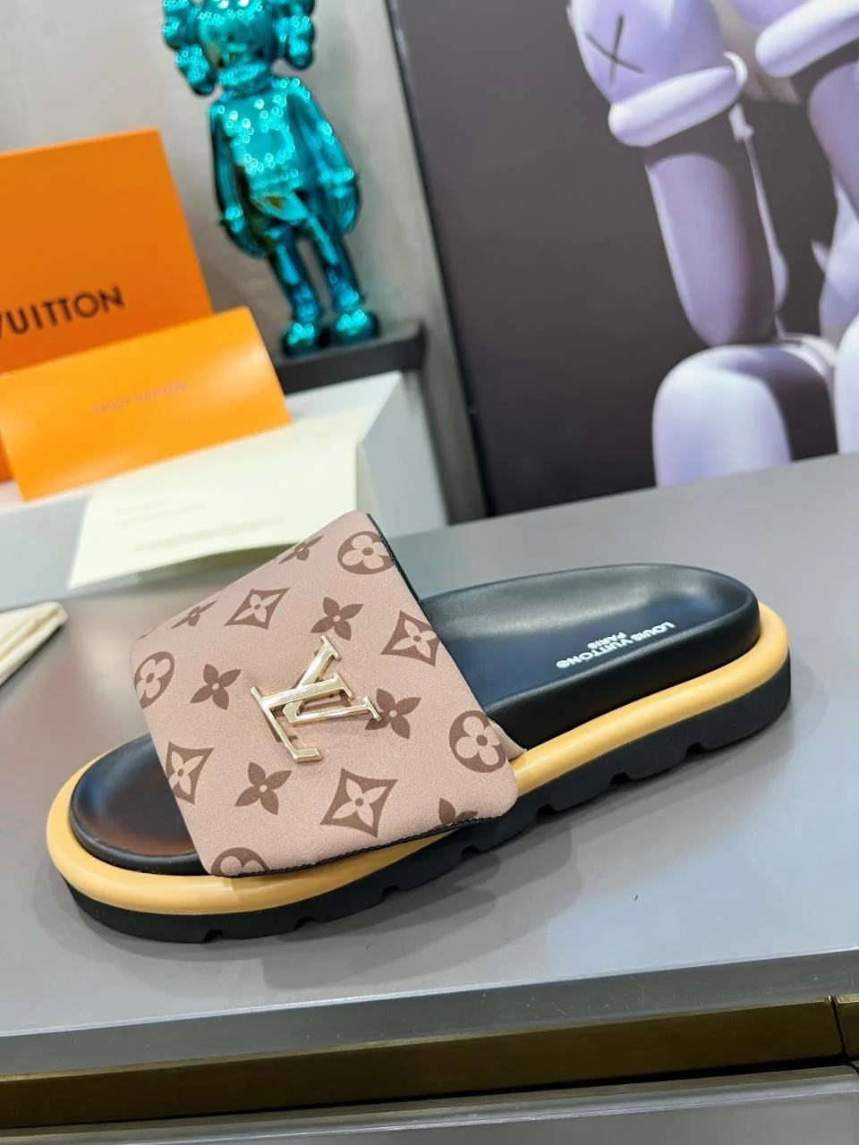 Louis Vuitton Slippers TechFriendly 31127