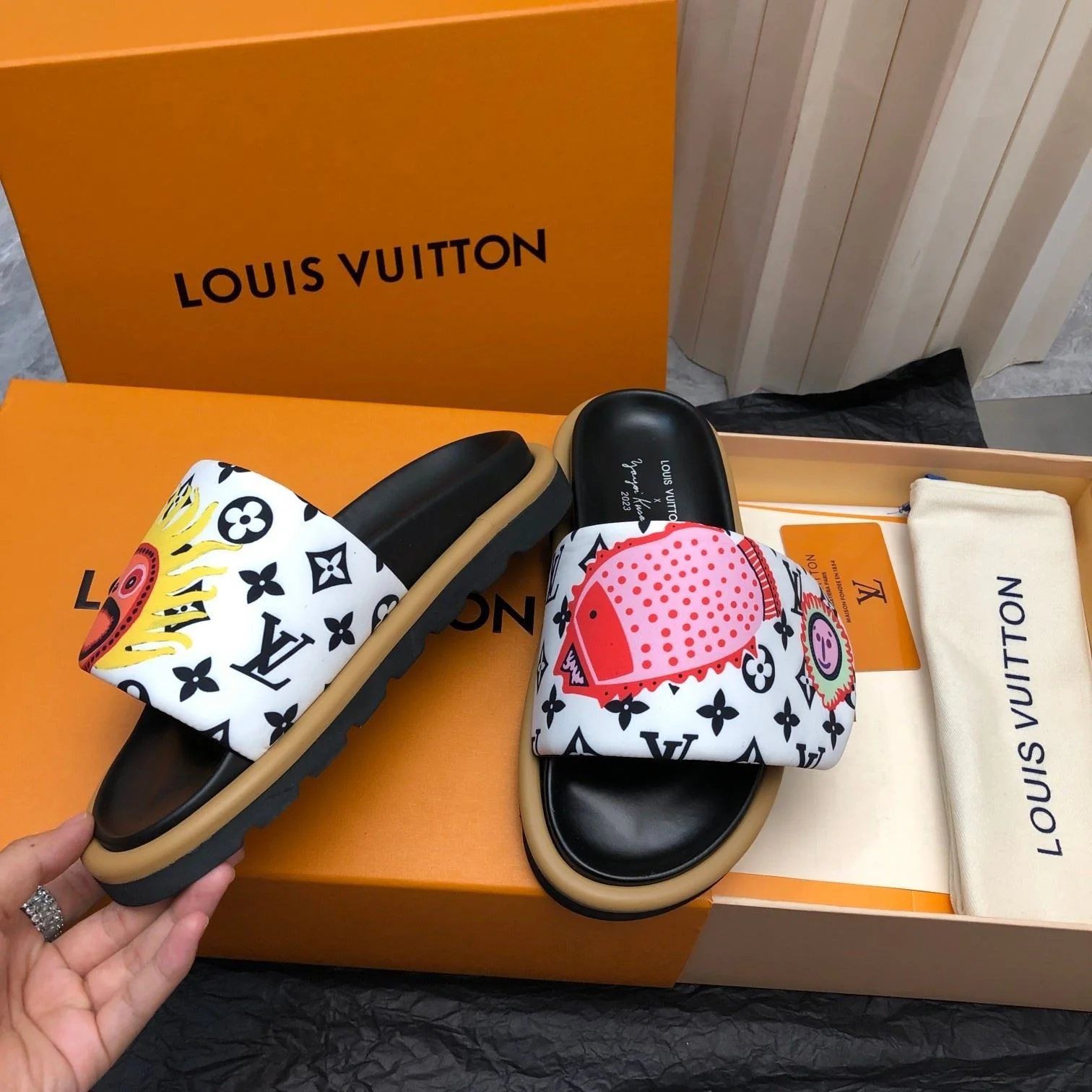 Louis Vuitton Slippers Upgraded 31132