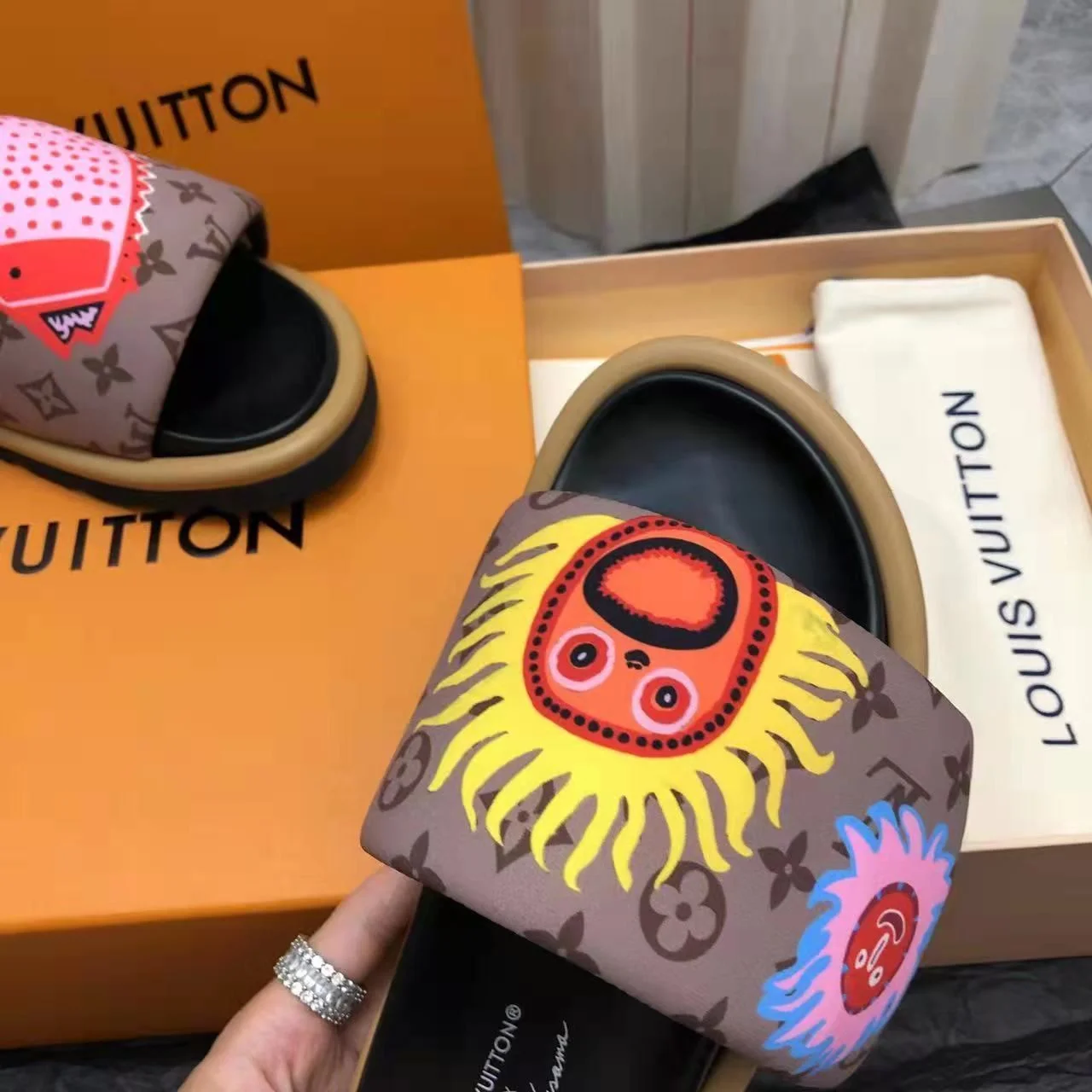 Louis Vuitton Slippers Comfortable 31134