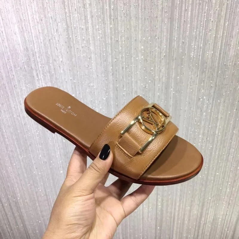 ModernLook Louis Vuitton Slippers 31108