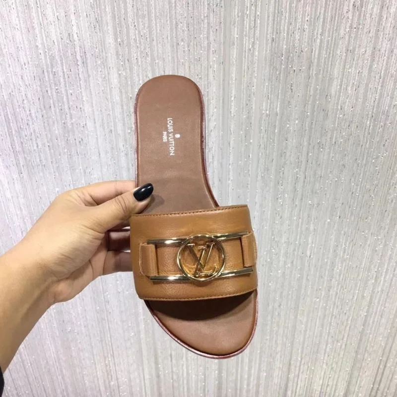 ModernLook Louis Vuitton Slippers 31108