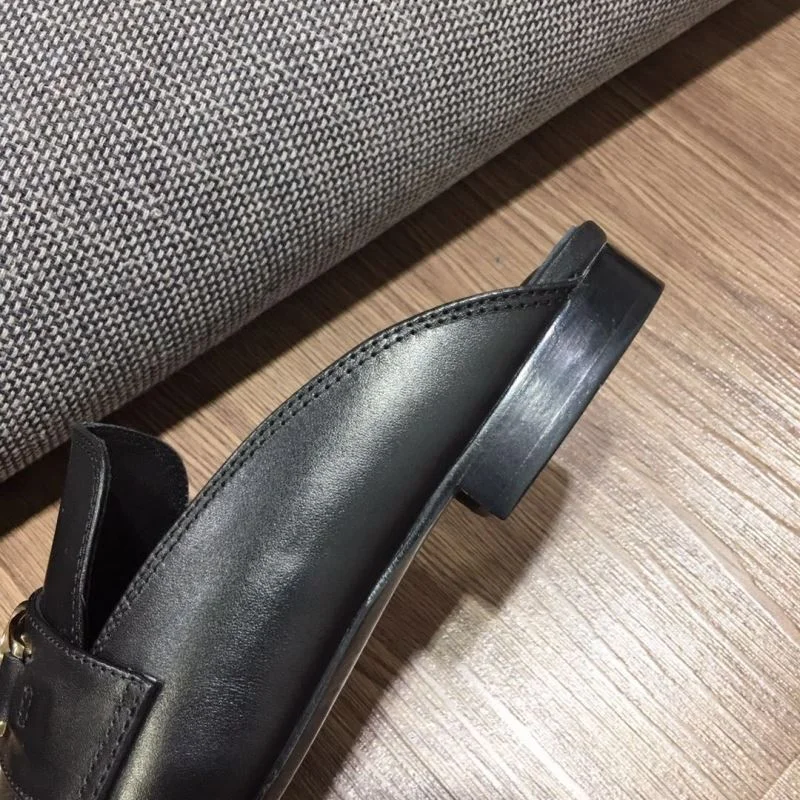 Louis Vuitton Slippers Casual 31106