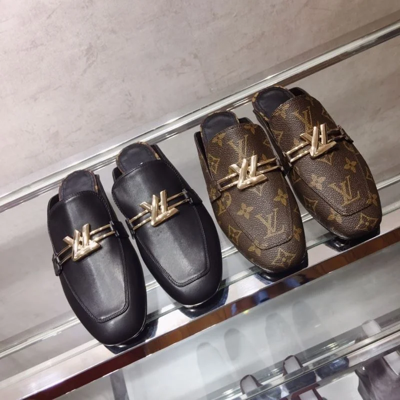 Sporty Louis Vuitton Slippers 31100