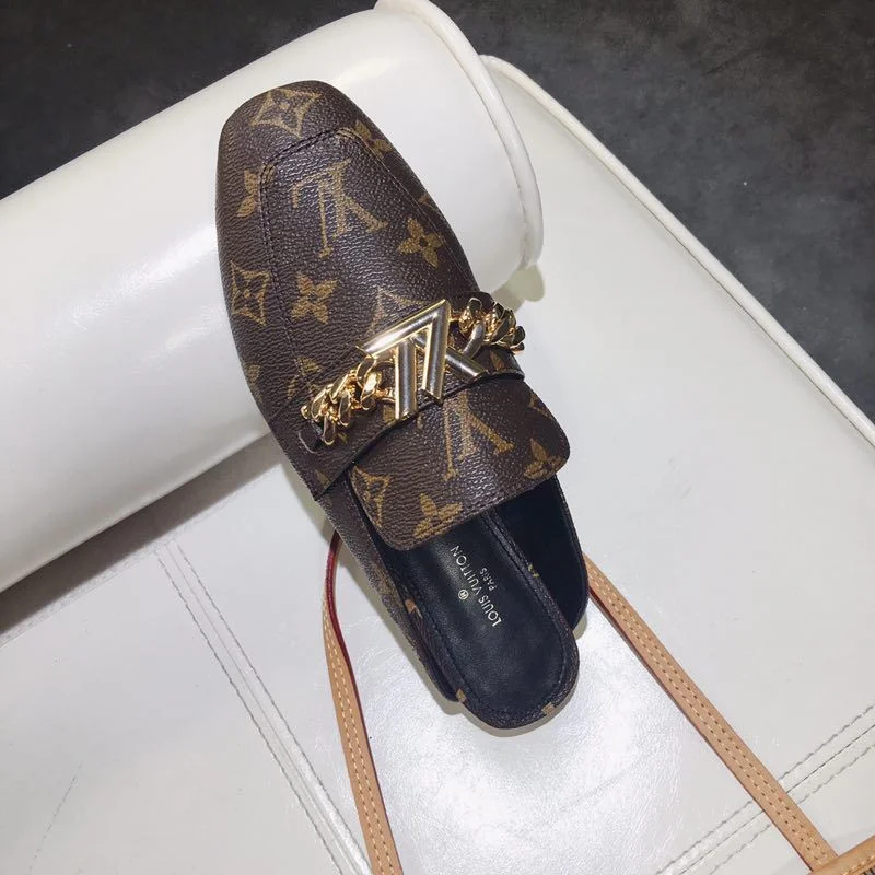 Neat Louis Vuitton Slippers 31099