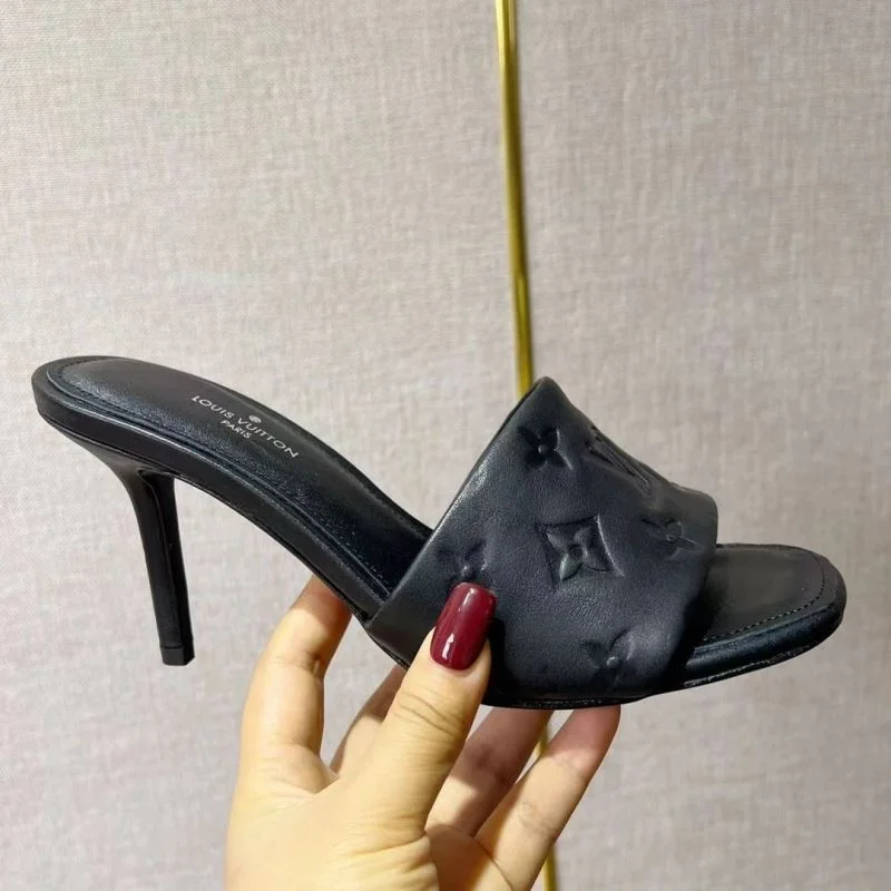 SunProtective Louis Vuitton Slippers 31095