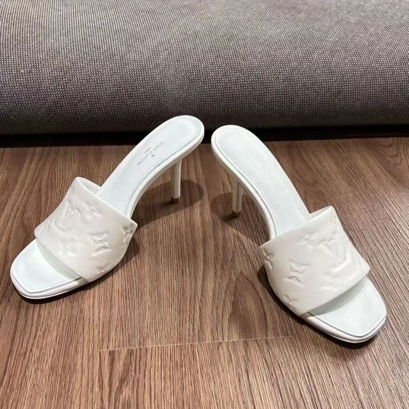 Cozy Louis Vuitton Slippers 31093