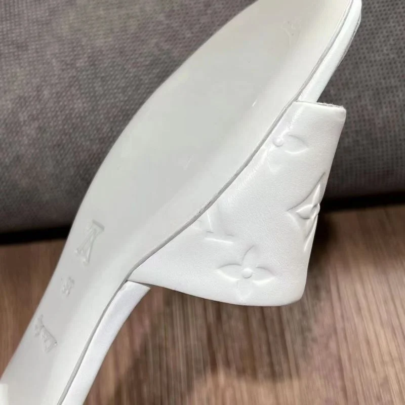 Louis Vuitton Slippers FastDry 31081