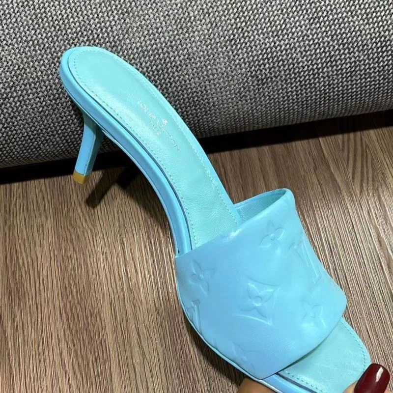 Louis Vuitton Slippers Sleek 31090