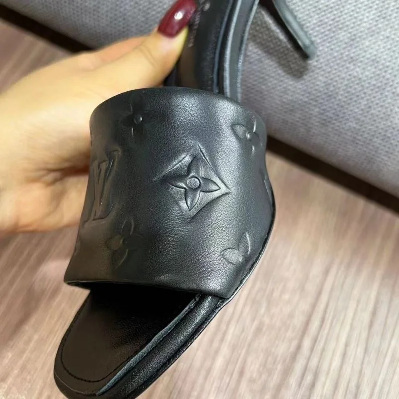 Upgraded Louis Vuitton Slippers 31080